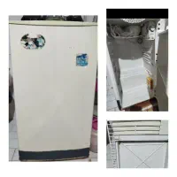 یخچال ایسکول