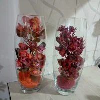 دو عدد گل با گلدان