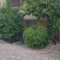 آپارتمان۹۲متری/دو خوابه/حیاط اختصاصی/ مهر شمالی