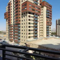 ۳۰۰ متر مشارکت برازنده