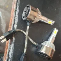 یه جفت هدلایت