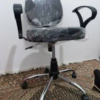صندلی اداری چرم چرخشی