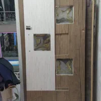 پرو و ۸ عدد مانکن