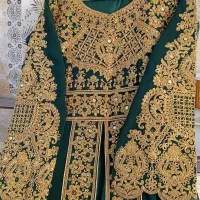 لباس مجلسی|لباس|قم, شهر قائم|دیوار