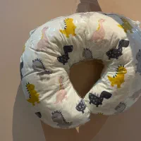 بالشت شیردهی