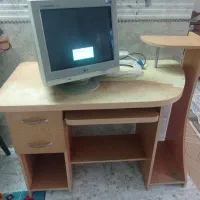 میز کامپیوتر و مانیتور الجی وصندلی