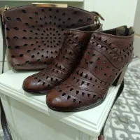 کیف و کفش در حد نو سایز ۳۷ چرم گوهران اصل