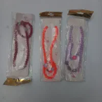 گردنبند و دستبند