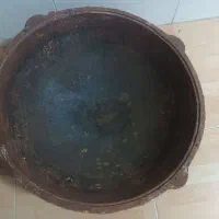 دیگ چدن روسی ۵۰ سانتی کاملا سالم|ظروف پختوپز|قائن, |دیوار