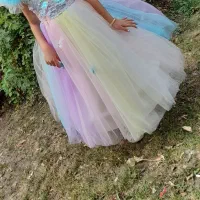لباس عروس تک شاخ
