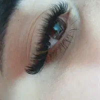 آموزش وخدمات اکستنشن مژه و لیفت و ناخن