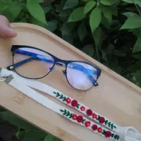 بند عینک گلدوزی