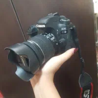 دوربین ۸۰d با لنز و کیف دوربین نو