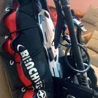 Scuba diving devices