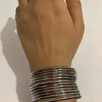 النگوهای ظریف تیتان ۱۲ عدد و النگوی تلویزیونی|بدلیجات|اصفهان, سپاهان‌شهر|دیوار