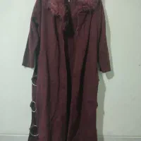 پالتو|لباس|مرودشت, استادیوم‎|دیوار