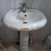 روشویی بهمراه شیر