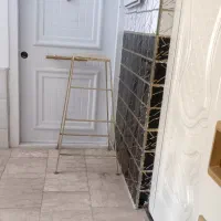 دوتا پادر و یک گلیم فرش ۴ متری با یک چهارپایه