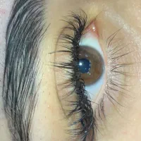 کاشت و اکستنشن مژه