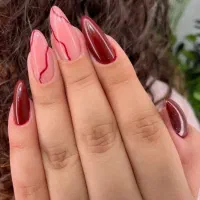 تخفیف ۵۰ درصدی کاشت و ترمیم ناخن|خدمات آرایشگری و زیبایی|رشت, معلم|دیوار