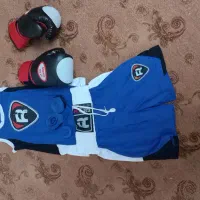 یک دست لباس بکس