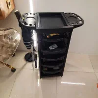 فروش تجهیزات وصندلی ارایشگاه زنانه تخفیف موقع فروش|آرایشگاه و سالنهای زیبایی|محمدیه-قزوین, |دیوار