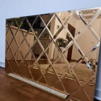 آینه|آینه|سرخه حصار, |دیوار