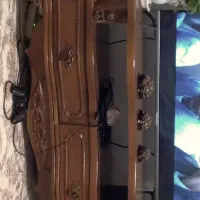 تی وی و میز تلوزیون