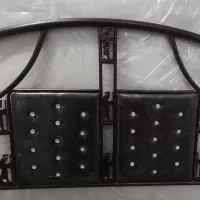 تختخواب و تشک دو نفره کاملآ نو و بدون خرابی