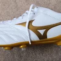 کفش استوک فوتبالی