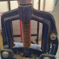 گیره کارگاهی|ابزارآلات|صحنه, |دیوار