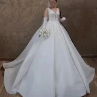 لباس عروس کاملا سالم و نو