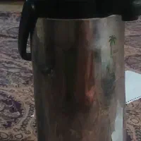 فلاکس بزرگ یخورده بدنش چندجاتورفتگی داره|قوری، کتری، قهوهساز دستی|قم, قلعه کامکار|دیوار