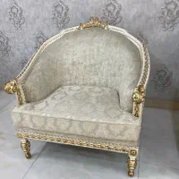 فروشنده خانوم