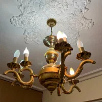 لوستر ۹شاخه برنجی آبکاری طلا رنگ ثابت