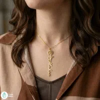 گردنبند طلا طرح گل با اسم دلخواه