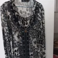 تعدادی پیراهن مجلسی زنانه