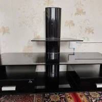 میز تلویزیون شیشه ای