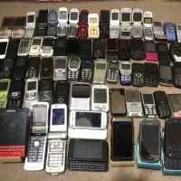 کلکسیون گوشیهای قدیمی ۷۷عدد