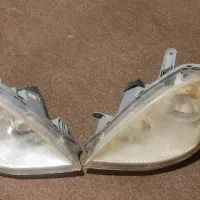 یک جفت چراغ جلو تیبا و یک جفت چراغ جلو 206