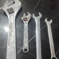 آچار فرانسه دو عدد و دوتا آچار سایز 24 و یک آچار|ابزارآلات|اهواز, پردیس دو|دیوار