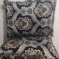پشتی و تشک