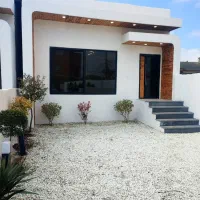 فلت نوساز/۸۰ متر بنا/۱۸۰ متر زمین با سند شش دانگ