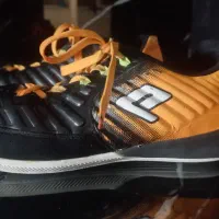 کفش فوتسال سالم  (سایز ۳۶)