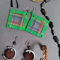 گردنبند ، دستبند ، گوشواره