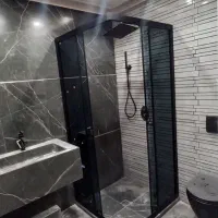 کابین دوش و بالکنی