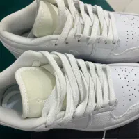 کفش نایک ایر جردن سفید|کیف، کفش، کمربند|تهران, ولنجک|دیوار