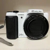 دوربین کاسیو اکسیلیم