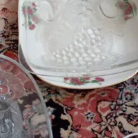 ظرف شیشه ای مسطتعیل شکل