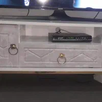 کمدومیزتلویزیون